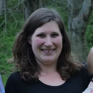 Meet your Posher, Lara